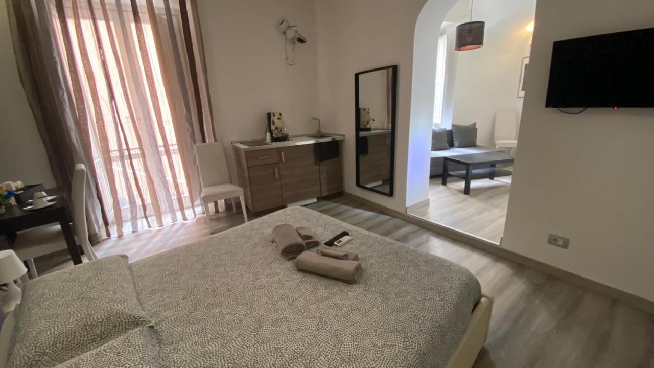 Petros Room Camere Salerno Exterior foto